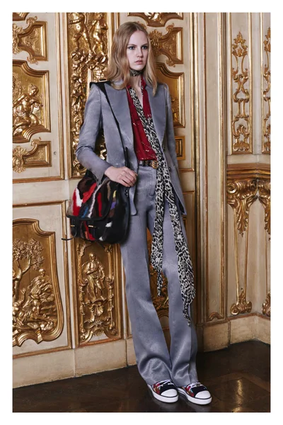 Look 27